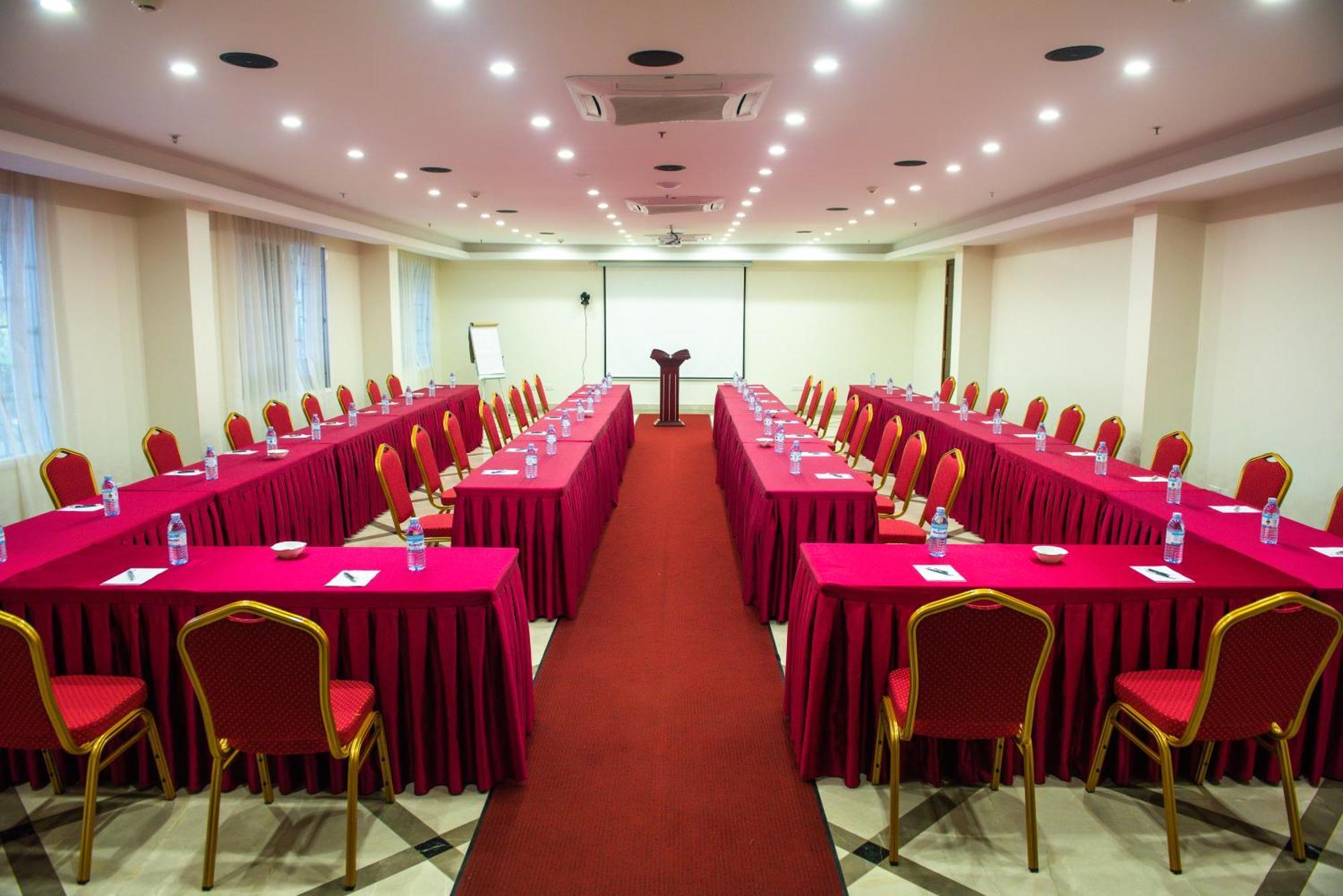 Admas Grand Hotel Entebbe Exterior foto